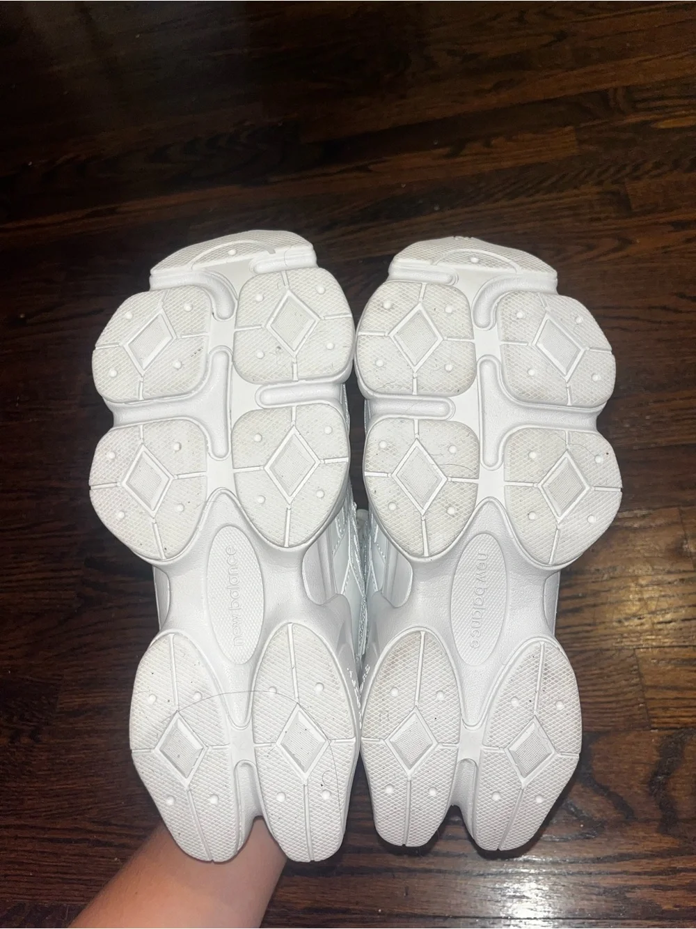 New Balance 9060 Triple White RARE NWT - Picture 4 of 8